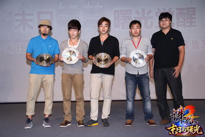 图片: 5+精英赛（6V6）3强战队代表出席颁奖盛典.jpg